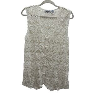 VTG that's me Womens White Crochet Lace Button Front Sleeveless Vest Top Small